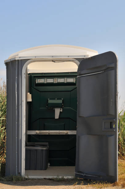 Best Portable toilet rental cost  in County Center, VA